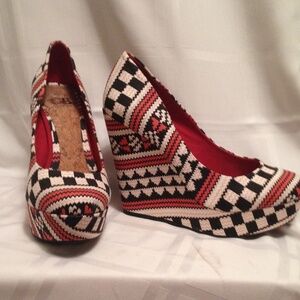 Gianni Bini wedge round toe pumps.